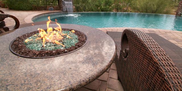 Oriflamme Cape Cod Outdoor Furniture Fire Pit Table Oriflamme